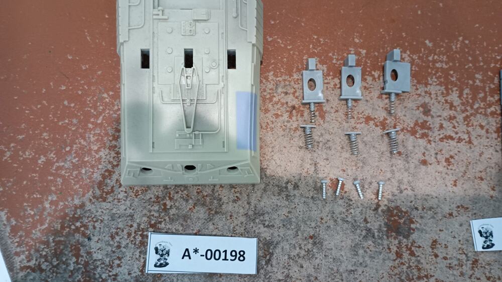 Millennium Falcon Missile covers buttons & Springs The Legacy Collection